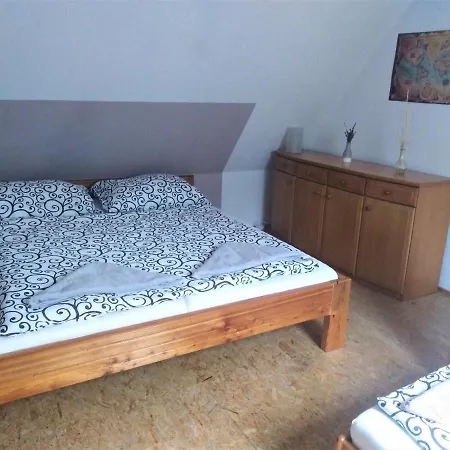 U Dvojice